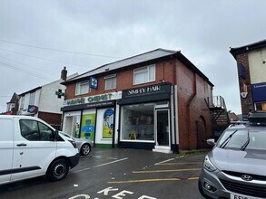 177A Stourbridge Rd, Halesowen à louer Photo de l’immeuble– Image 2 sur 6