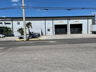 Plus de détails pour 2980 NW 74th Ave, Miami, FL - Industriel/Logistique à louer