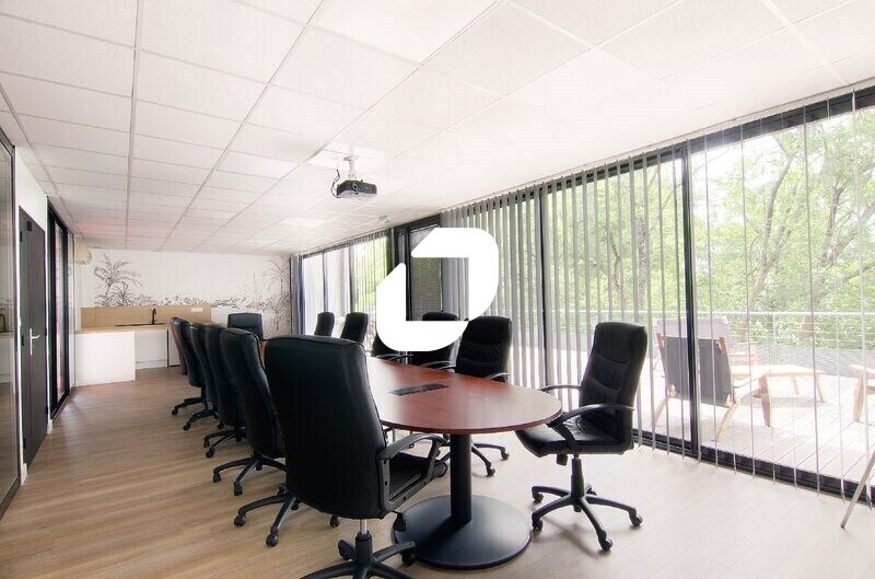 Bureau dans Cenon à louer - Photo de l’immeuble – Image 2 sur 9