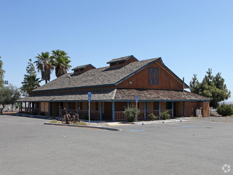 33225 Hubert Way, Kettleman City, CA à louer - Photo principale – Image 1 sur 10