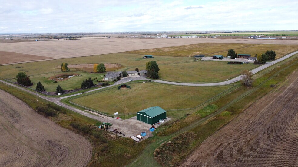 240083C Rge Rd 270, Wheatland County, AB à vendre - Aérien – Image 2 sur 3