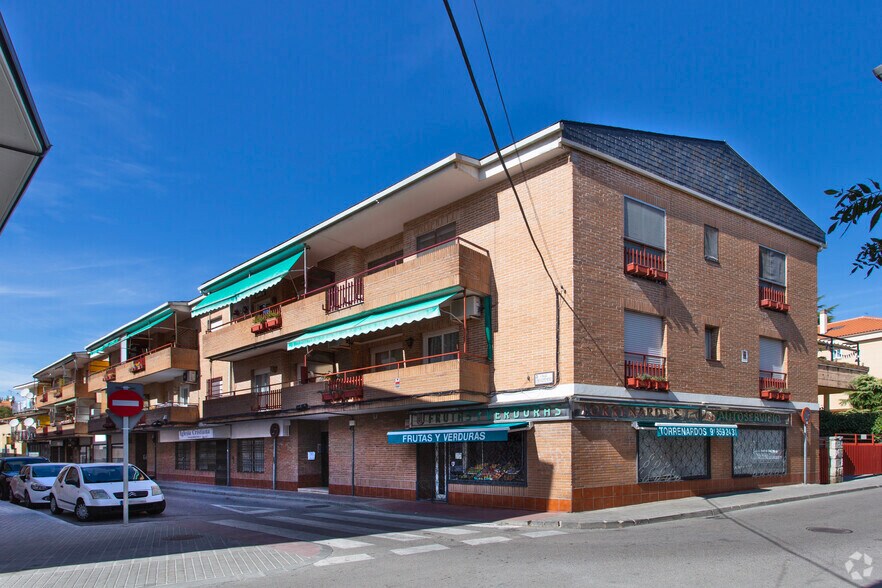 Local commercial dans Torrelodones, Madrid à louer - Photo principale – Image 1 sur 1