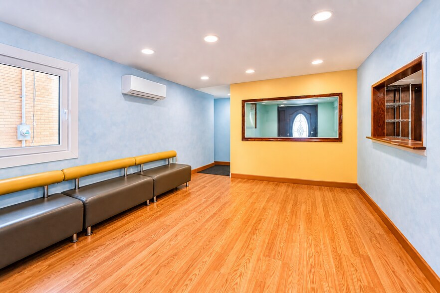 3767 Richmond Ave, Staten Island, NY à vendre - Photo de l’immeuble – Image 3 sur 12