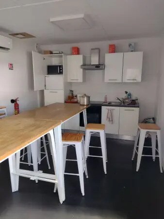 Local d’activités dans Perpignan à louer - Photo de l’immeuble – Image 3 sur 4