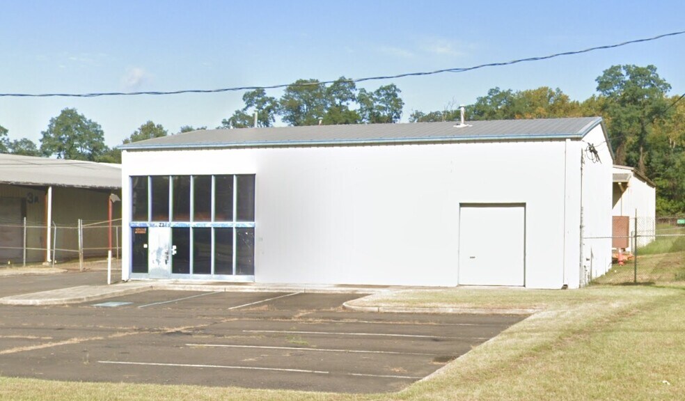 22 US Highway 130, Trenton, NJ à louer - Photo de l’immeuble – Image 3 sur 4
