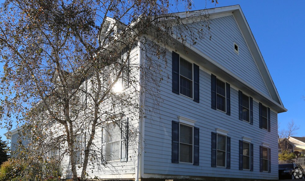 7800 Laurel Ave, Madeira, OH à louer - Photo de l’immeuble – Image 3 sur 16