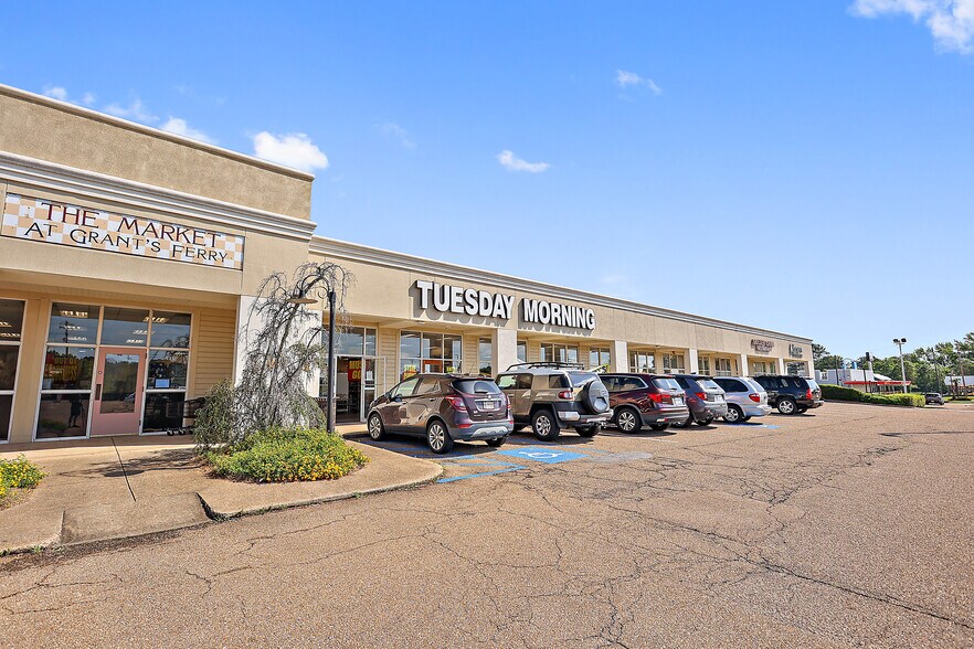 600-640 Grants Ferry Rd, Flowood, MS à louer - Photo principale – Image 1 sur 4