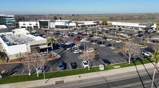 Plus de détails pour 7845 N Palm Ave, Fresno, CA - Local commercial à louer