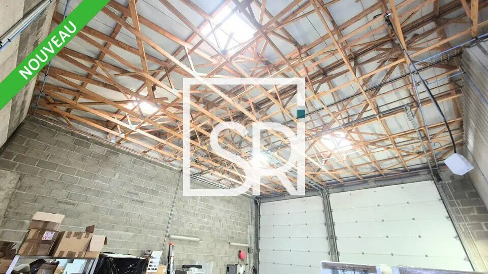 Industriel/Logistique dans Sayat à louer - Photo de l’immeuble – Image 1 sur 12