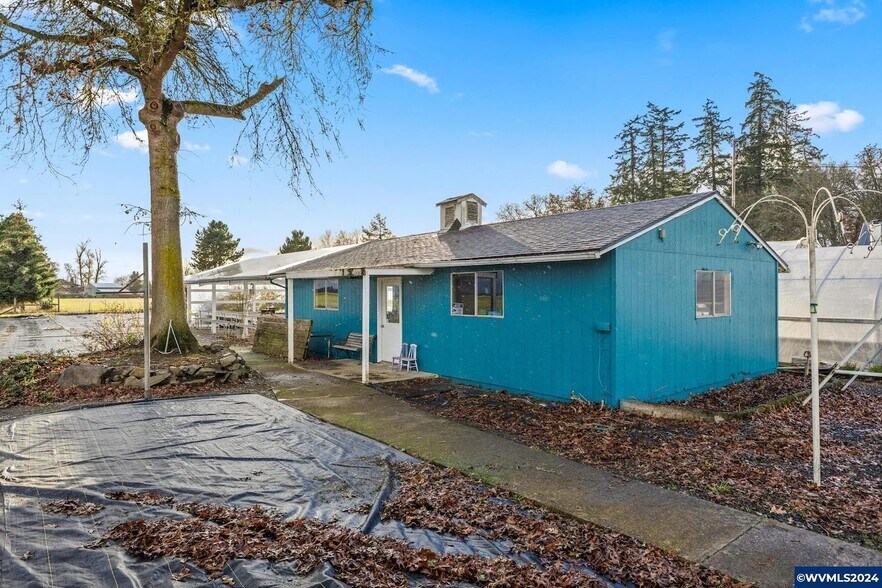 30274 Peoria Rd, Shedd, OR à vendre - Photo de l’immeuble – Image 3 sur 9