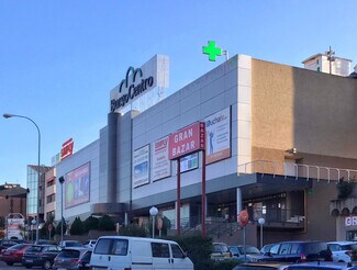 Plus de détails pour Calle de la Comunidad de Madrid, 37, Las Rozas de Madrid - Local commercial à louer