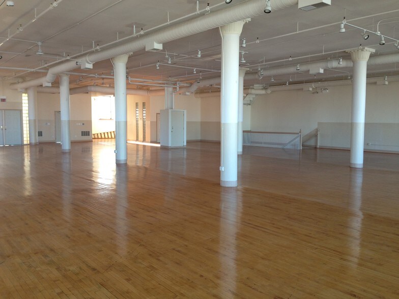 1288 N Hermitage Ave, Chicago, IL à louer - Photo de l’immeuble – Image 2 sur 5