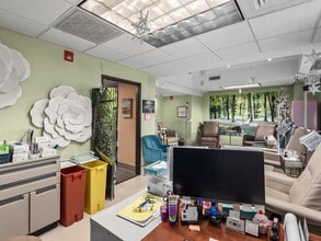 53 S French Broad Ave, Asheville, NC à louer Photo intérieure– Image 2 sur 7