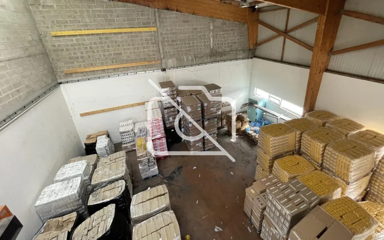 Industriel/Logistique dans Pontault-Combault à vendre Photo intérieure– Image 1 sur 6