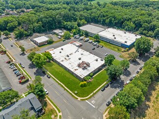 Plus de détails pour 55 Lake Dr, East Windsor, NJ - Industriel/Logistique à vendre