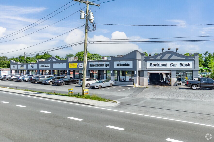 340-360 W Route 59 Hwy, Nanuet, NY à louer - Photo intérieure – Image 2 sur 10