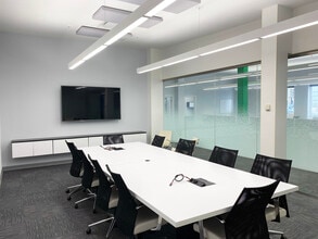 101 W Grand Ave, Chicago, IL à louer Photo intérieure– Image 2 sur 6