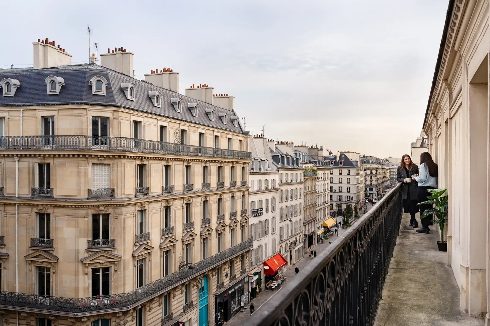 33 Rue De Châteaudun, Paris à louer Photo de l’immeuble– Image 1 sur 6