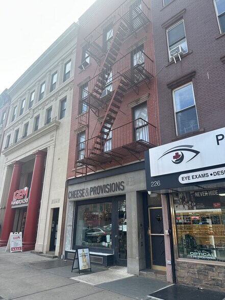 228 Flatbush Ave, Brooklyn, NY à vendre - Photo de l’immeuble – Image 2 sur 2