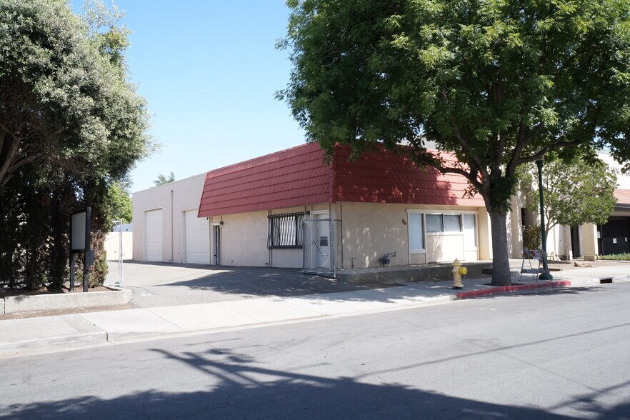 75 Dillon Ave, Campbell, CA à vendre - Photo de l’immeuble – Image 1 sur 20