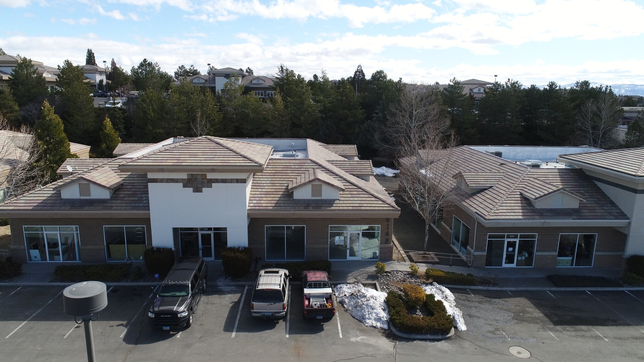 6148 Mae Anne Ave, Reno, NV à louer Photo de l’immeuble– Image 1 sur 6