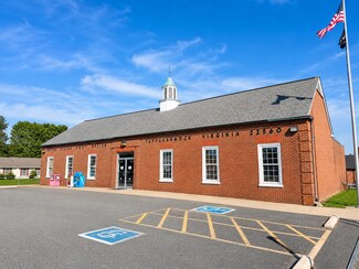 Plus de détails pour 400 Wright St, Tappahannock, VA - Bureau à vendre