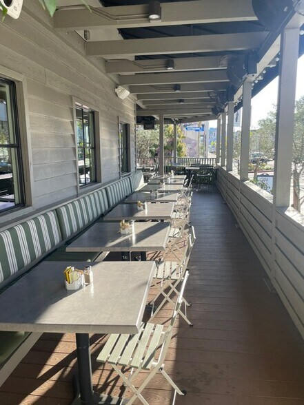 8607 Melrose Ave, West Hollywood, CA à louer - Photo de l’immeuble – Image 2 sur 14