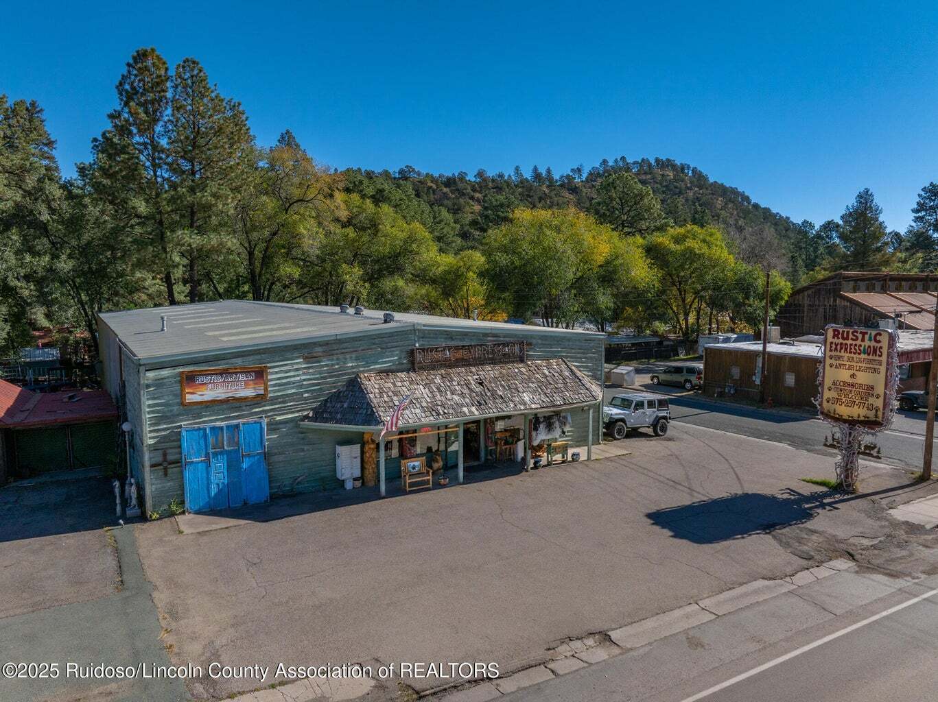 1300-1302 Sudderth Dr, Ruidoso, NM à vendre Photo de l’immeuble– Image 1 sur 29