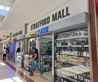 Plus de détails pour 61-62 The Stratford Centre, Londres - Local commercial à louer