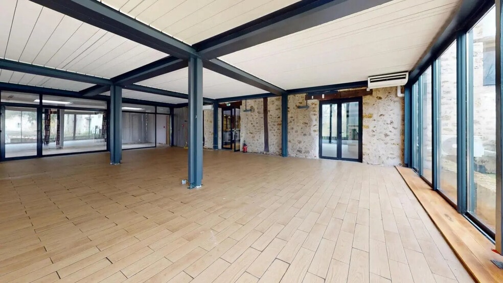 3 Route De Dampierre, Élancourt à louer - Photo de l’immeuble – Image 1 sur 22