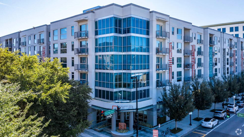 899 N Orange Ave, Orlando, FL à louer - Photo de l’immeuble – Image 3 sur 6