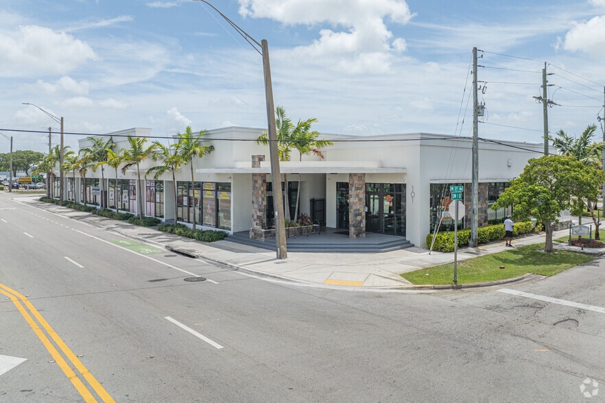 101 SW 27th Ave, Fort Lauderdale, FL à louer - Photo principale – Image 1 sur 37