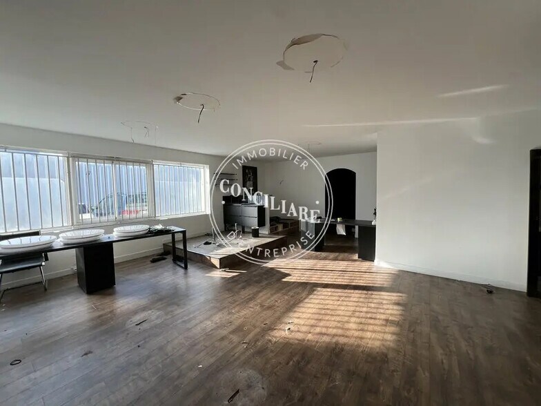 Local commercial dans Portet-sur-Garonne à louer - Photo de l’immeuble – Image 2 sur 6