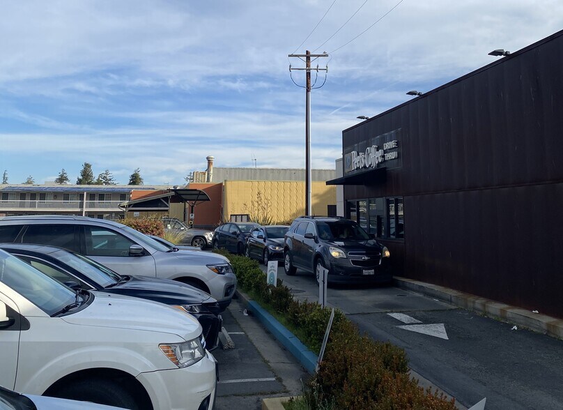 1901 Webster St, Alameda, CA à vendre - Photo de l’immeuble – Image 3 sur 10