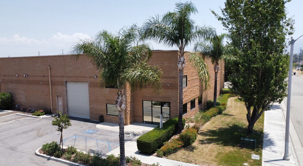 3985 Carter Ave, Riverside, CA à vendre - Photo de l’immeuble – Image 1 sur 4