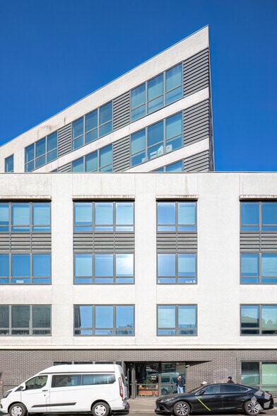 102 Rue De Paris, Montreuil à louer - Photo de l’immeuble – Image 3 sur 4