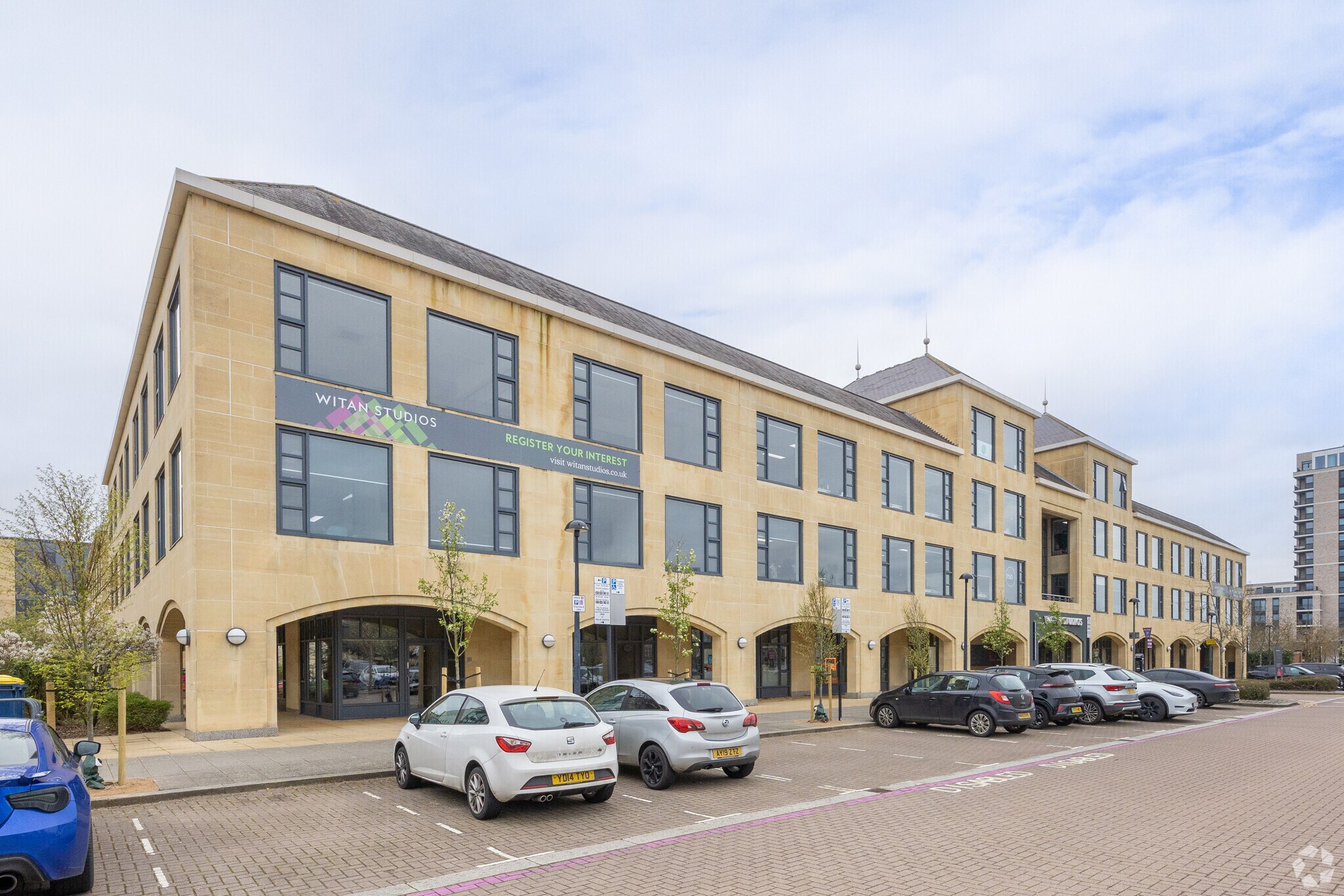 320 Witan Gate W, Milton Keynes à louer Photo principale– Image 1 sur 18
