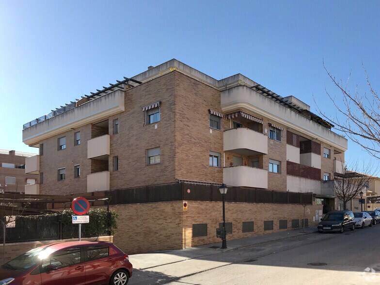 Calle Fermín Cacho, 2, Brunete, Madrid à louer - Photo de l’immeuble – Image 2 sur 3
