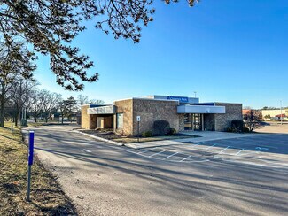 Plus de détails pour 5510 W Saginaw Hwy, Lansing, MI - Local commercial à vendre