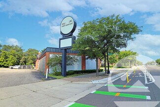 Plus de détails pour 22061 Woodward Ave, Ferndale, MI - Local commercial à vendre