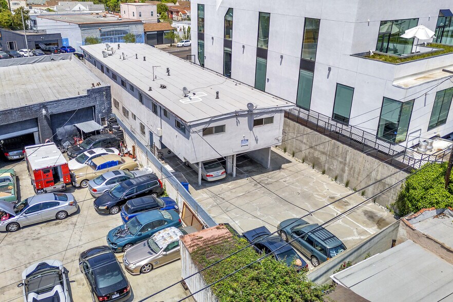 5614 W Adams Blvd, Los Angeles, CA à vendre - Photo de l’immeuble – Image 3 sur 10