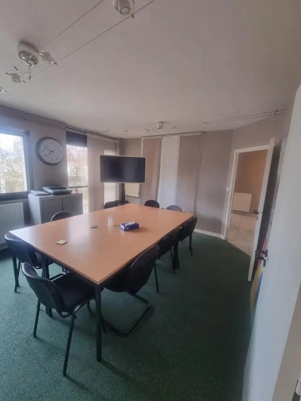 Plus de détails pour Bureau à louer