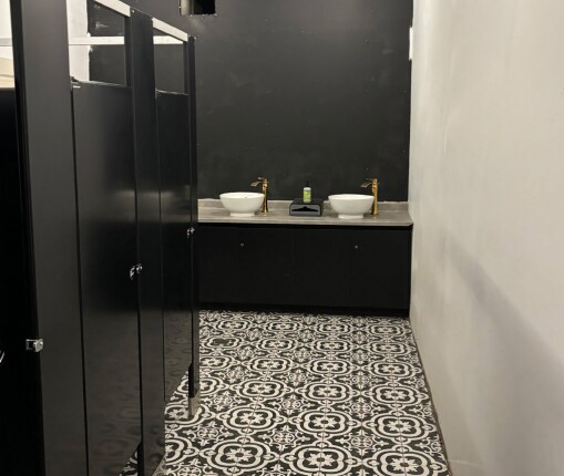 459 Ouellette Av, Windsor, ON à louer - Photo intérieure – Image 2 sur 6