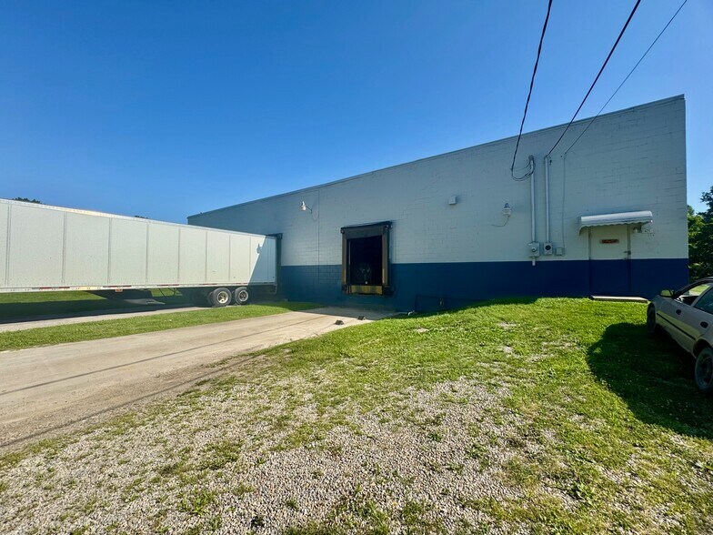 395 Cambridge Rd, Cambridge, OH à vendre - Photo de l’immeuble – Image 3 sur 8