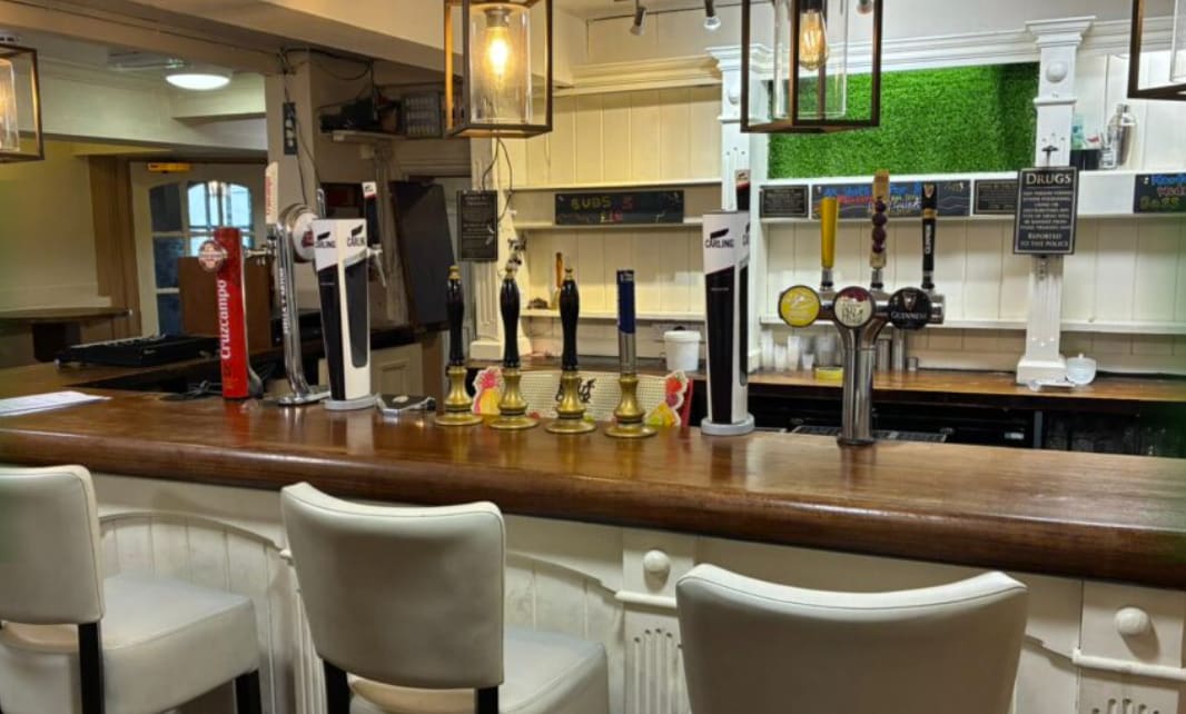 1 Mill St, Leicester à louer Photo intérieure– Image 1 sur 2