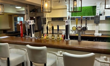 1 Mill St, Leicester à louer Photo intérieure– Image 1 sur 2