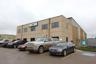 Plus de détails pour 210 MacLennan Cres, Fort McMurray, AB - Local d'activités à louer