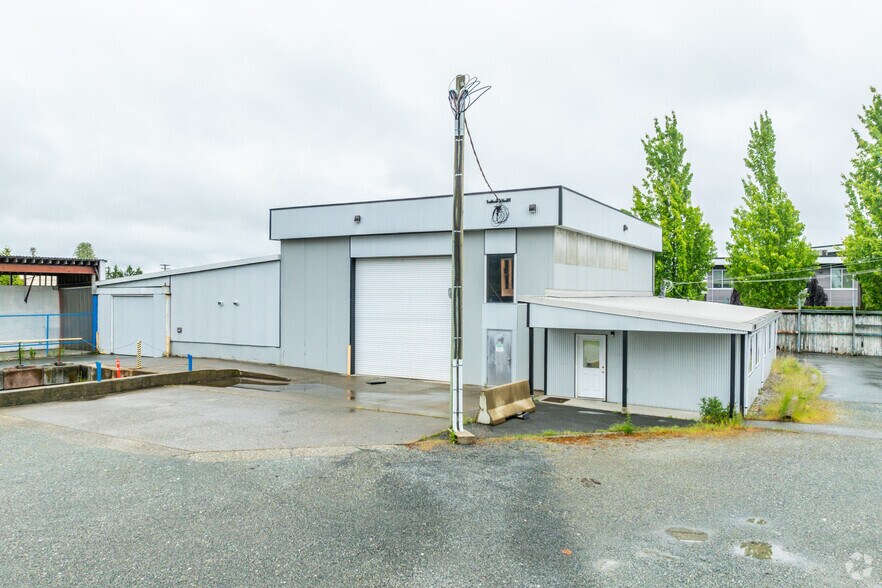 26027 30A Ave, Langley Twp, BC à louer - Photo principale – Image 1 sur 3