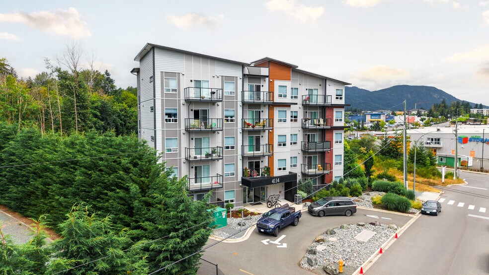 4114 Crosland Pl, Duncan, BC à vendre - Photo de l’immeuble – Image 2 sur 14