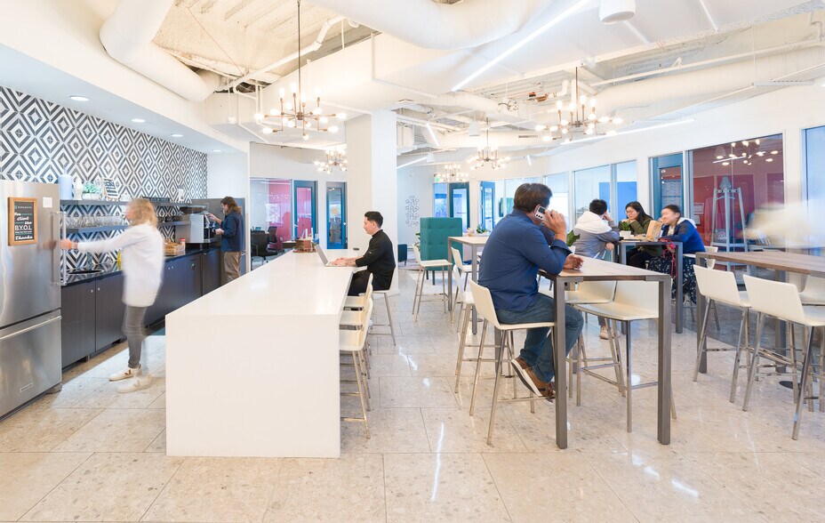 2150 N 1st St, San Jose, CA à louer - Photo de l’immeuble – Image 2 sur 25